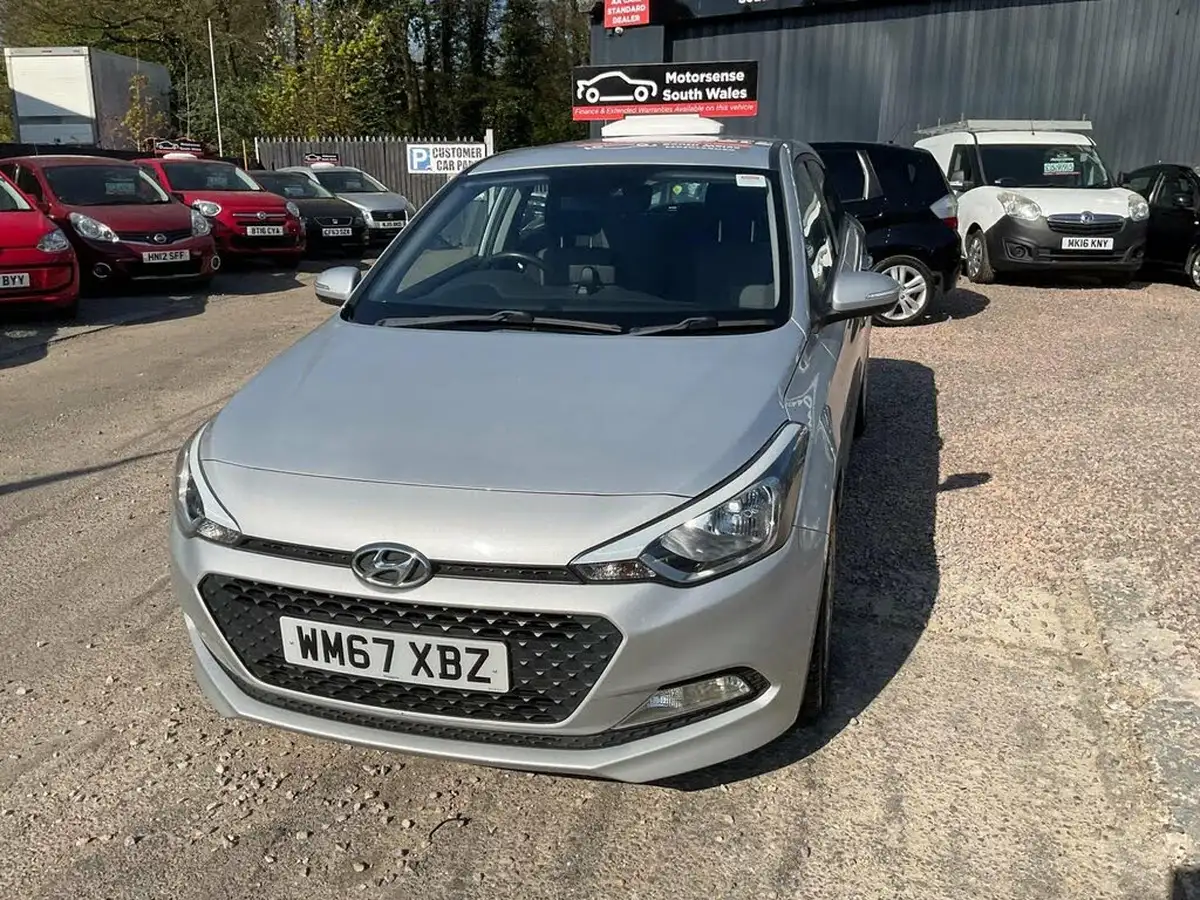 2018-hyundai-i20-12-se-hatchback-5d-big-34