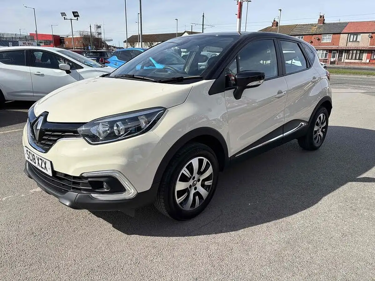 2018-renault-captur-09-tce-play-big-1