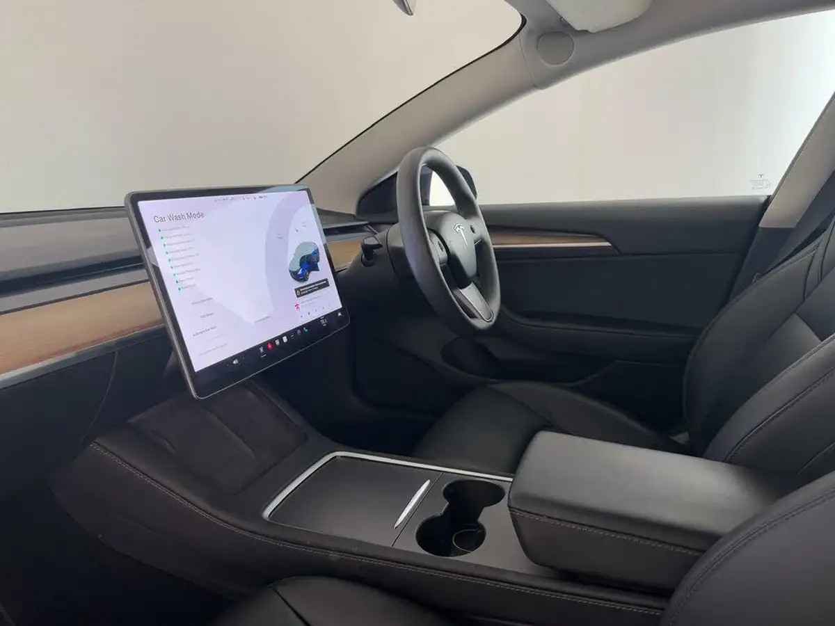 2021-tesla-model-3-e-long-range-4x4-big-12