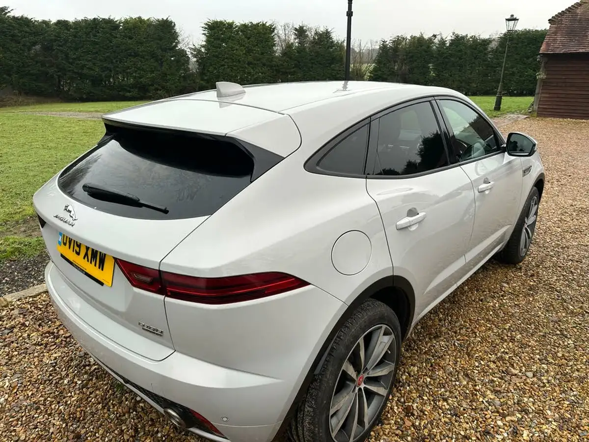 2019-jaguar-e-pace-20-i4d-r-dynamic-hse-180ps-big-3