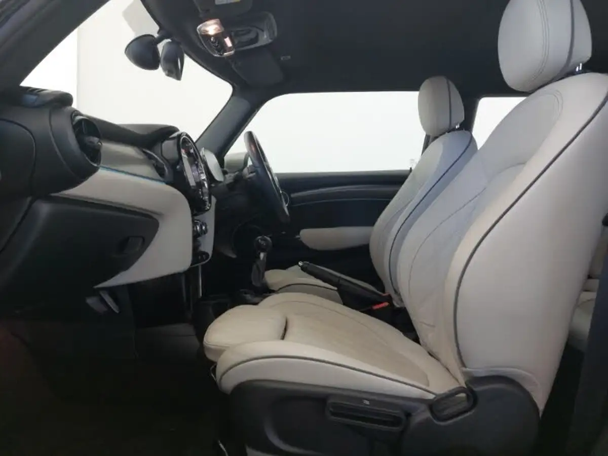 2021-mini-cooper-15-cooper-exclusive-hatchback-3d-big-4