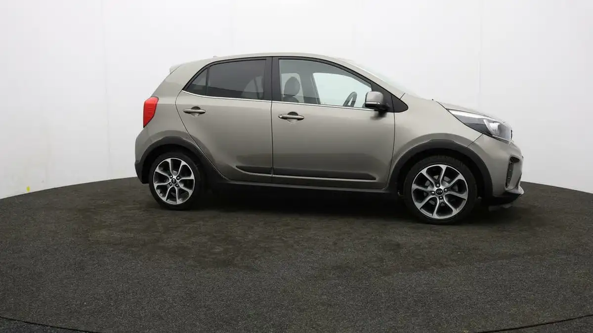 2020-kia-picanto-125-x-line-big-33