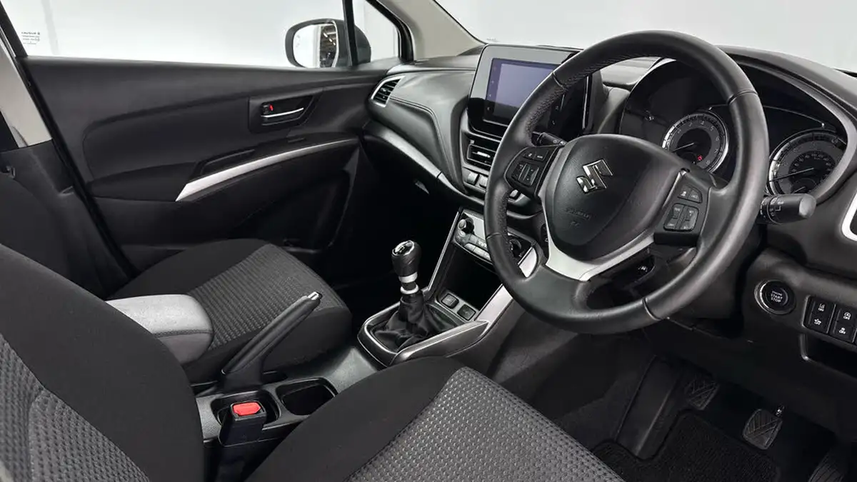 2023-suzuki-s-cross-14-boosterjet-motion-big-9