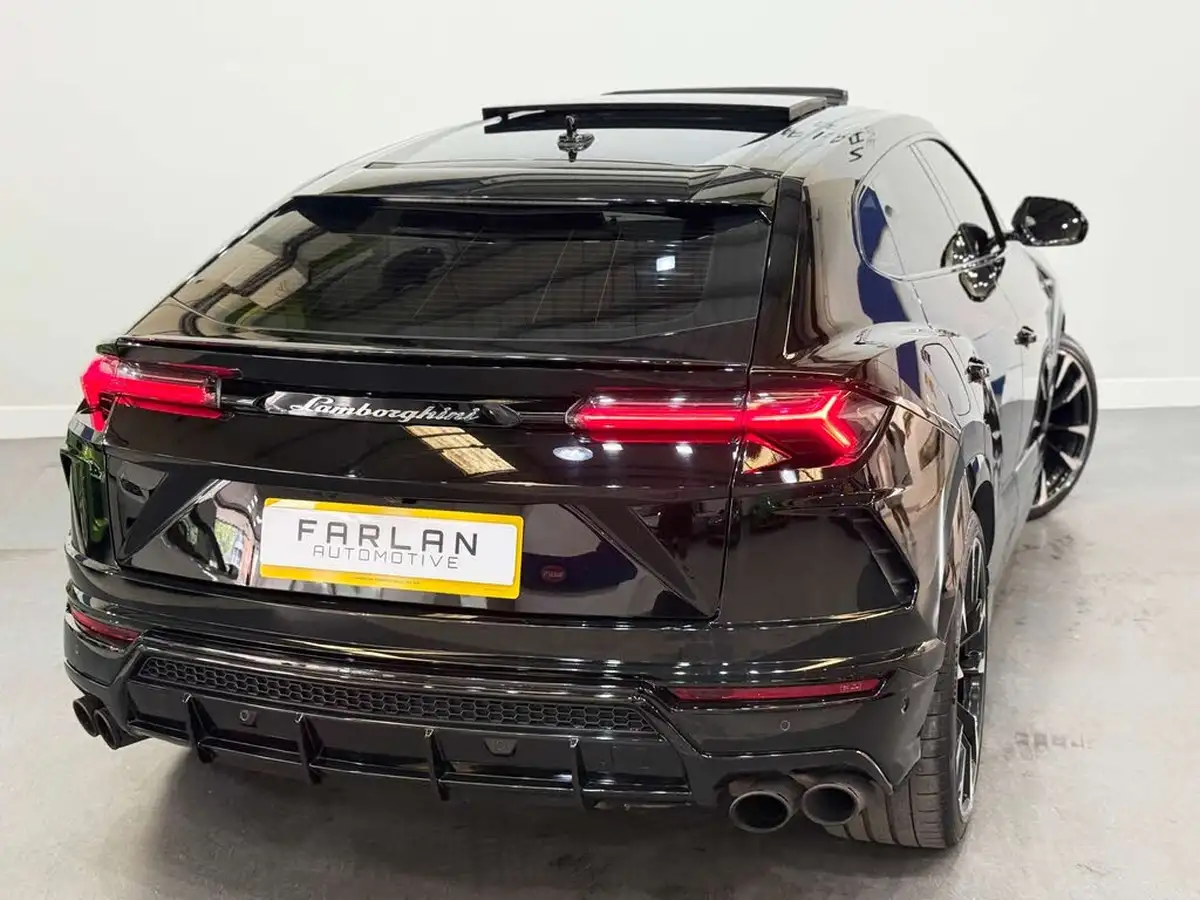 2019-lamborghini-urus-40-no-trim-big-4