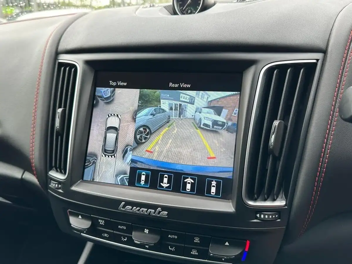 2019-maserati-levante-30-gransport-nerissimo-pack-ss-big-12