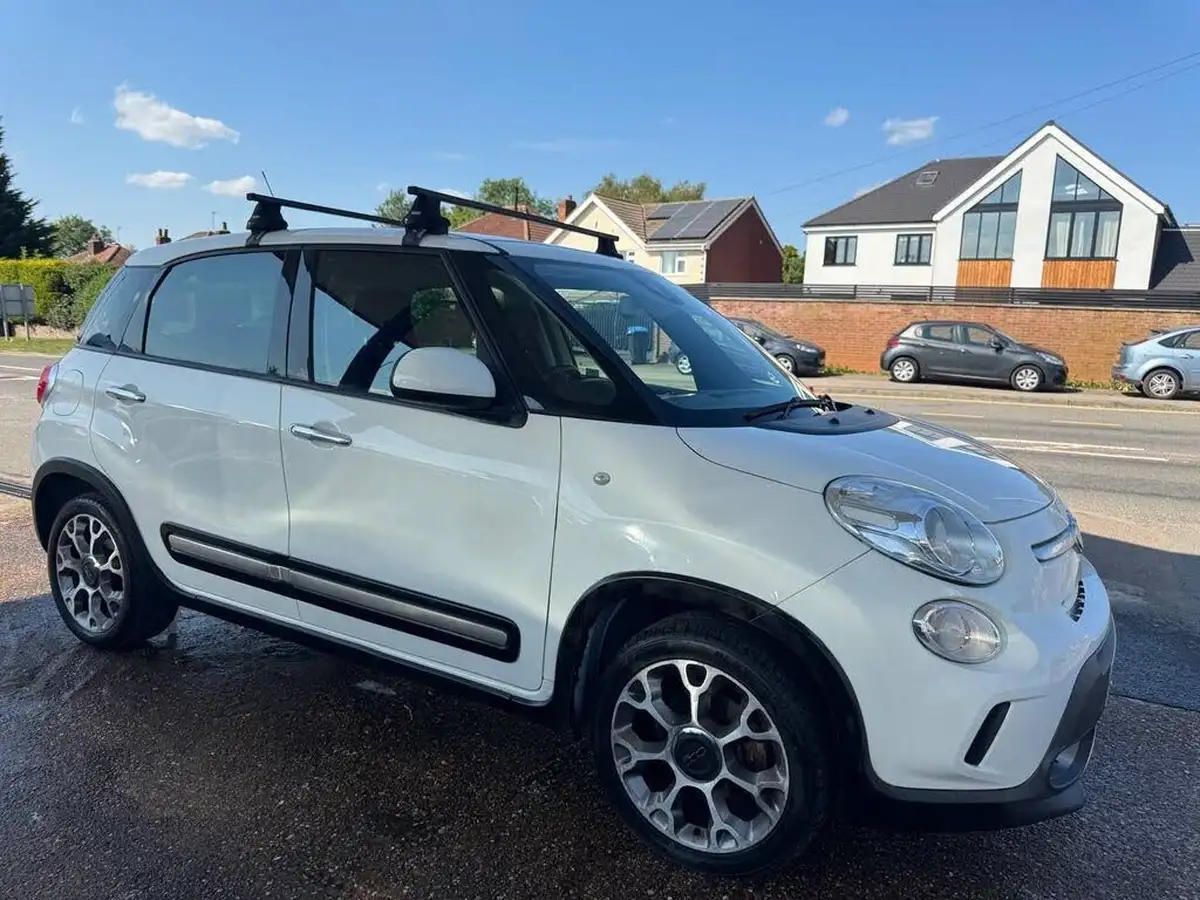 2014-fiat-500l-13-multijet-trekking-ss-dualogic-big-13