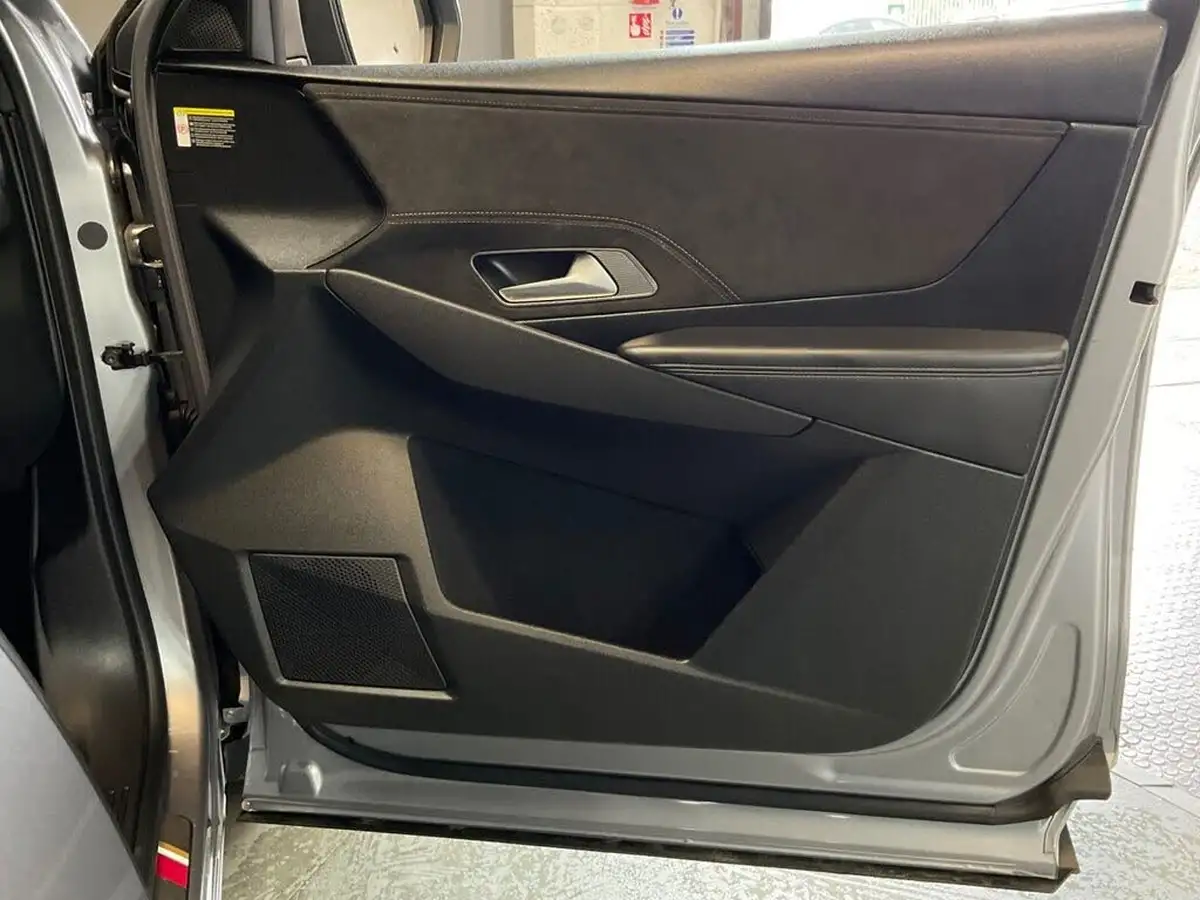 2019-ds-ds-7-crossback-20bluehdi-performance-line-big-33