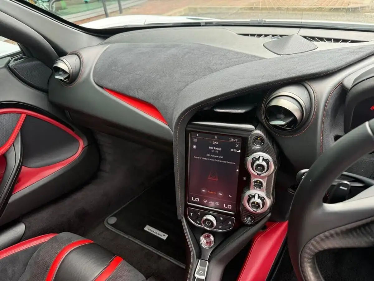 2018-mclaren-720s-40-performance-big-7