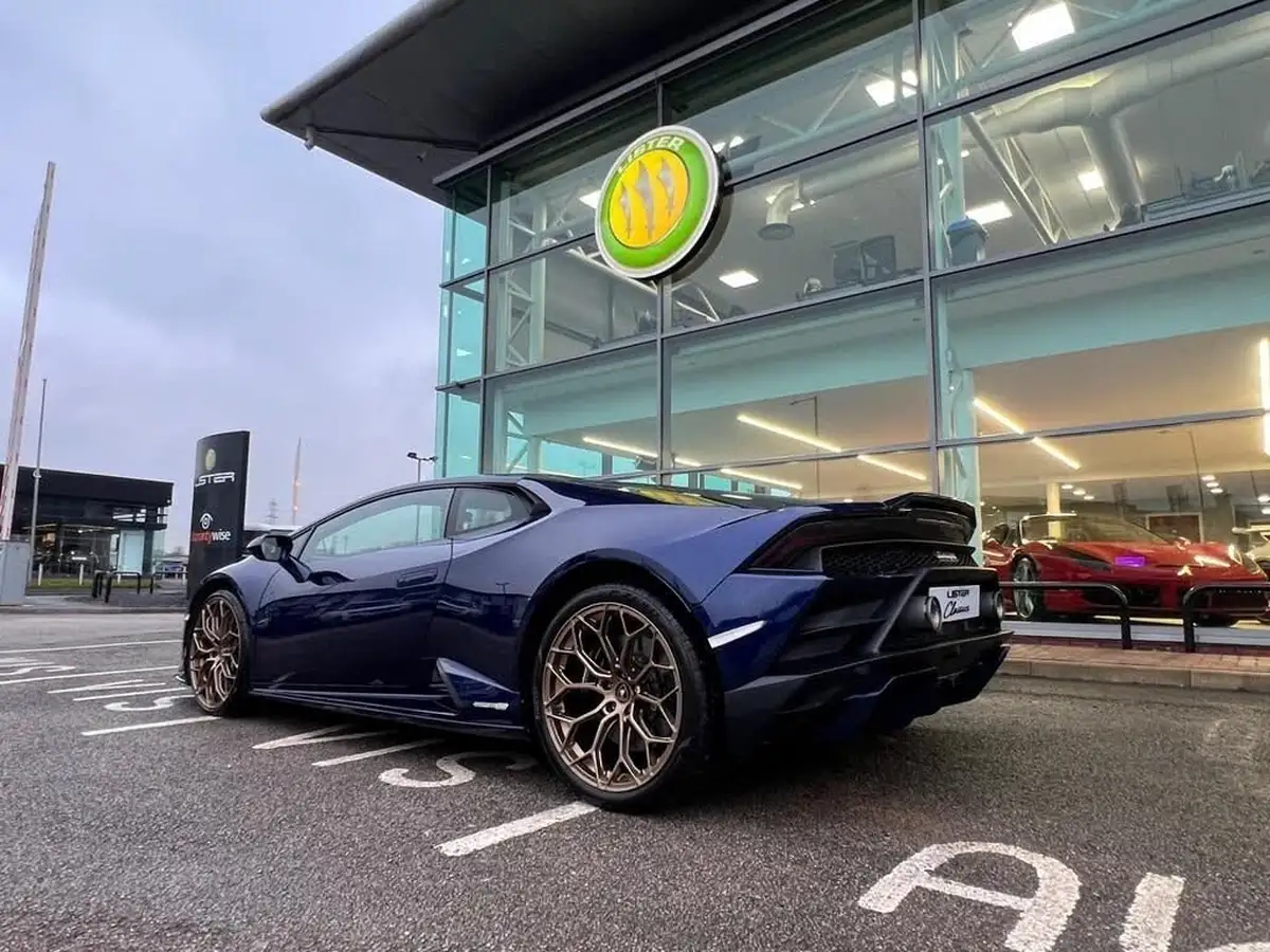 2021-lamborghini-huracan-big-61