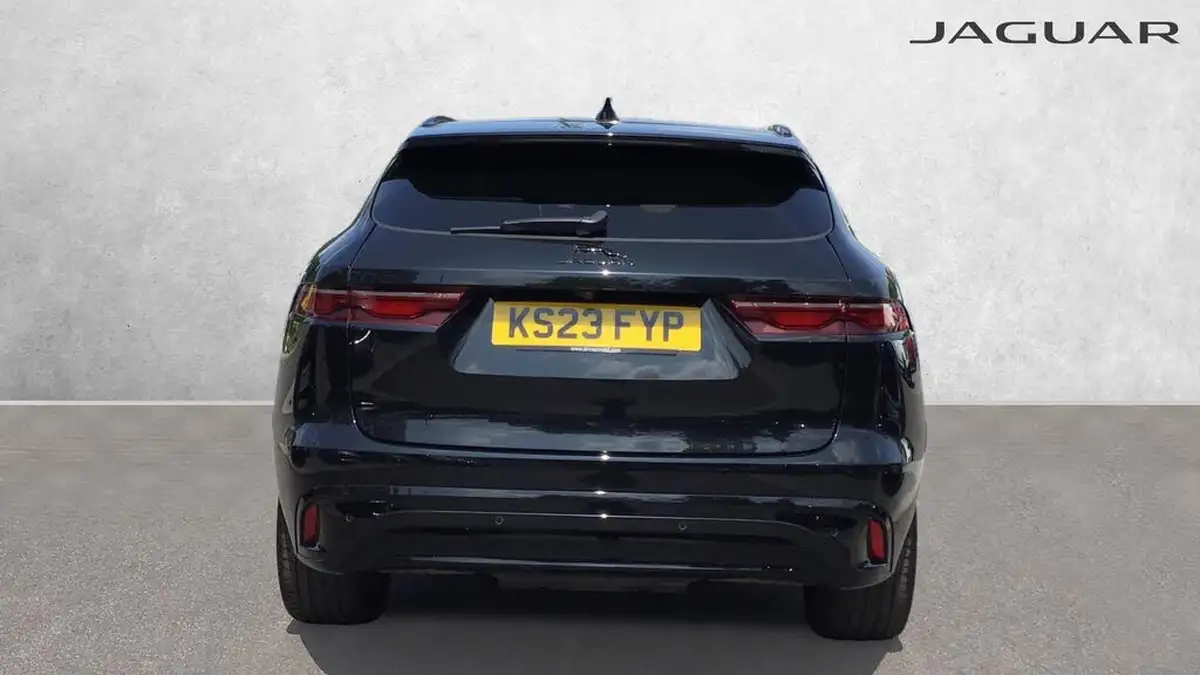 2023-jaguar-f-pace-20-p250-r-dynamic-hse-black-big-5