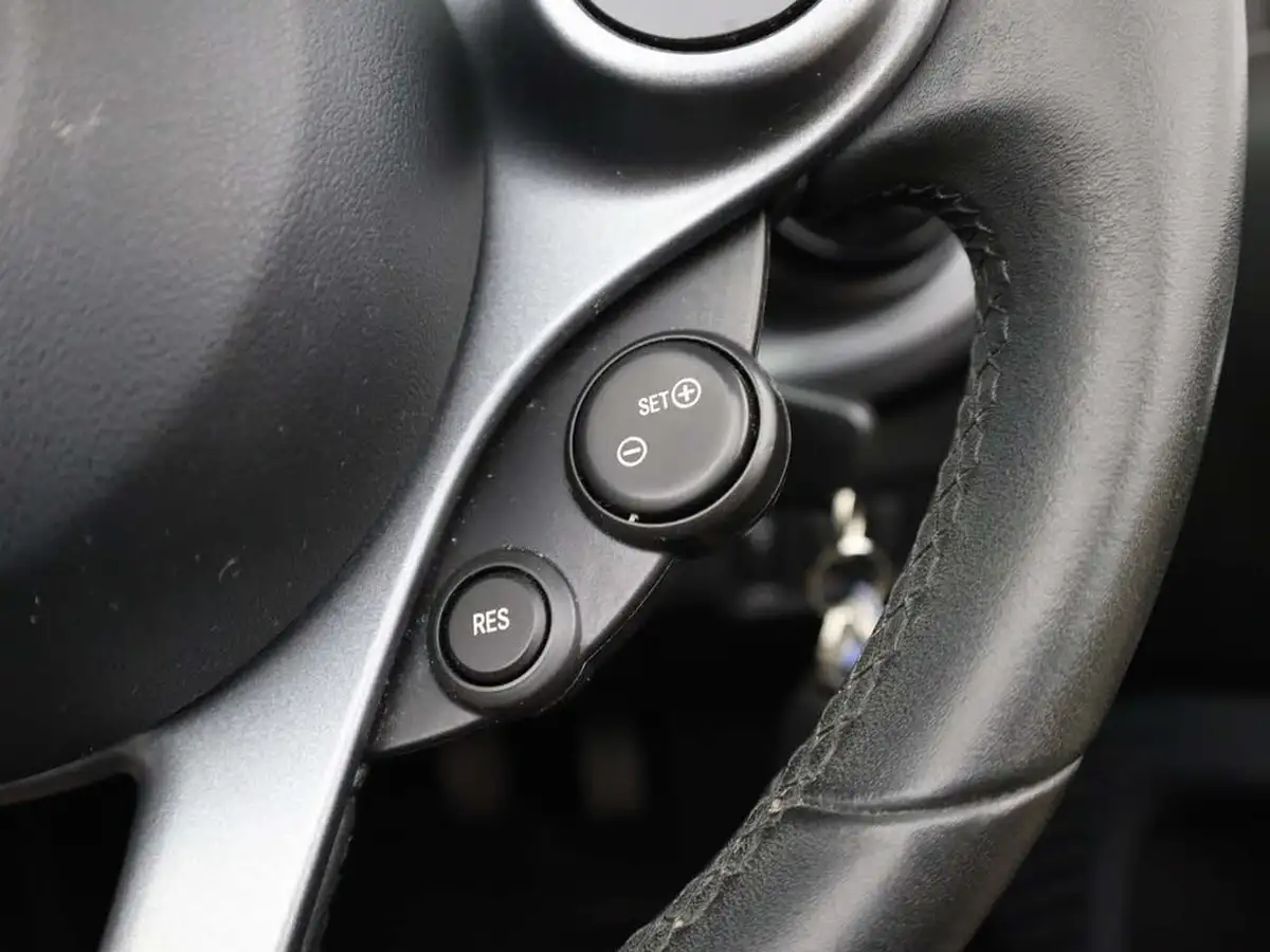 2019-smart-fortwo-10-prime-premium-cabriolet-big-33