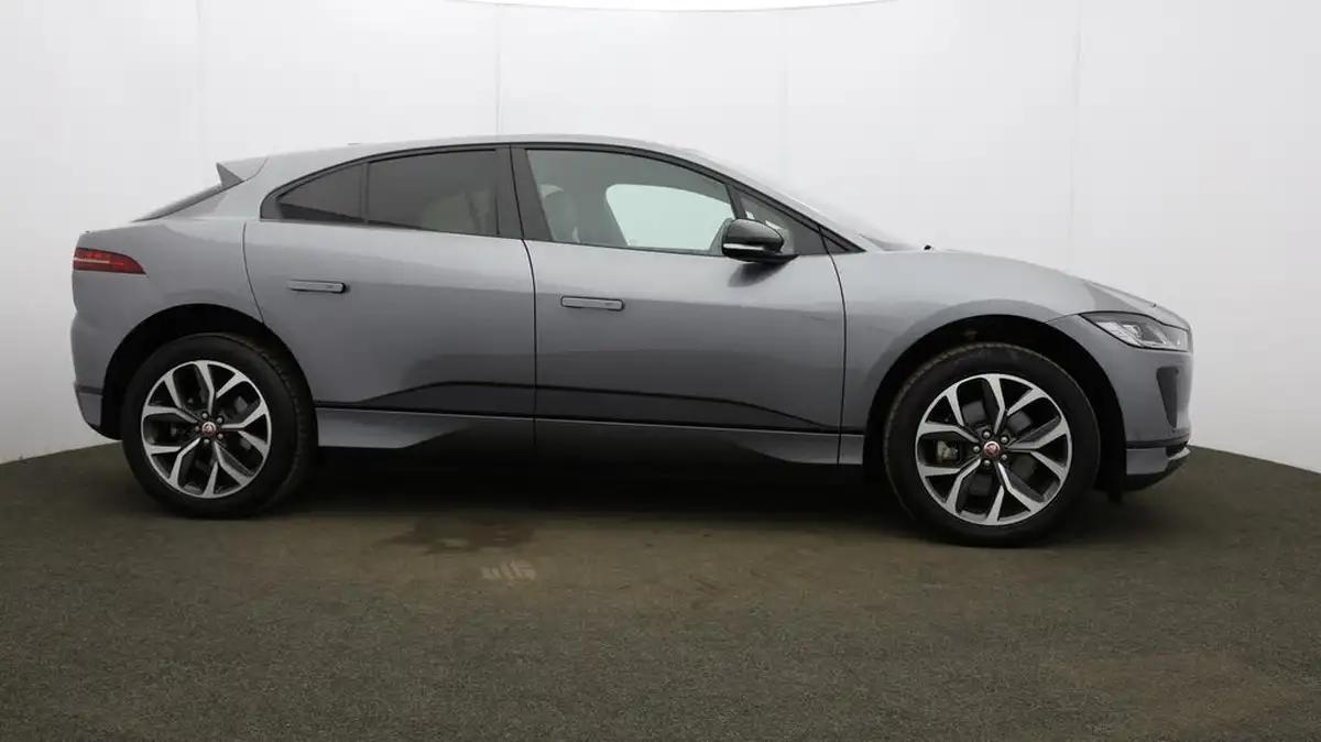2022-jaguar-i-pace-ev400-hse-black-big-50