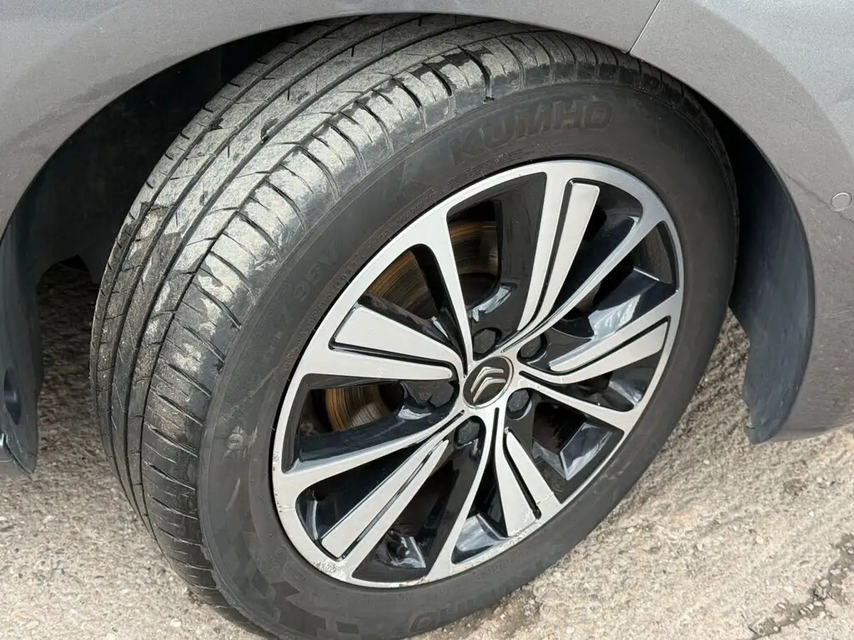 2017-citroen-grand-c4-picasso-16bluehdi-flair-big-78