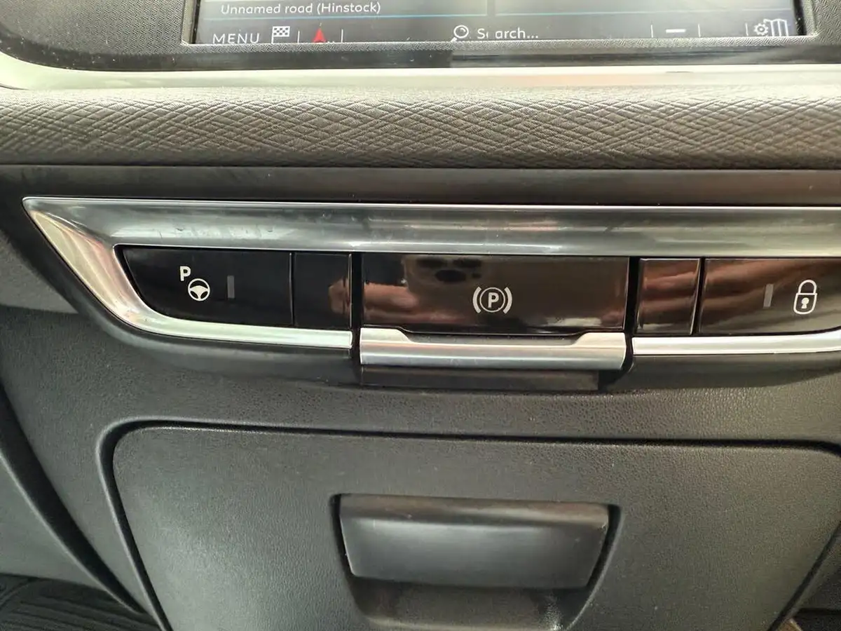 2017-citroen-grand-c4-picasso-16bluehdi-flair-big-50