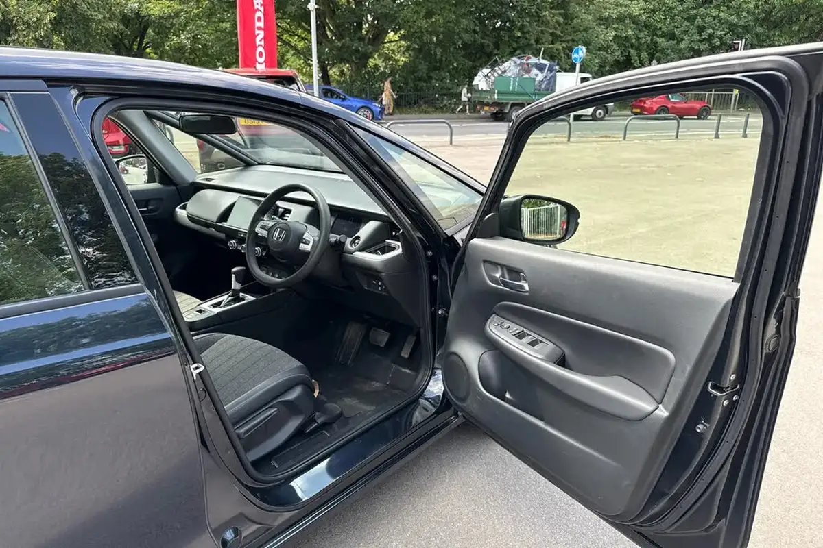 2021-honda-jazz-15-i-mmd-sr-109ps-big-26