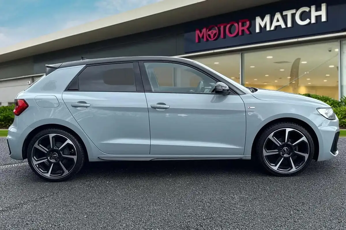 2021-audi-a1-10-25-tfsi-black-edition-big-2