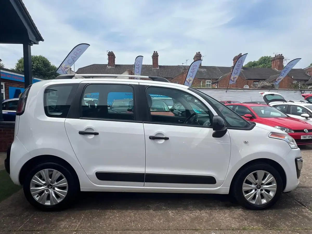2016-citroen-c3-picasso-16bluehdi-edition-big-42