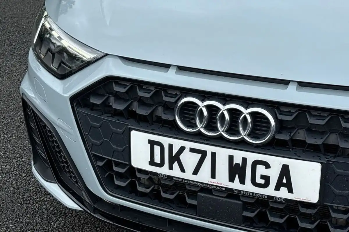 2021-audi-a1-10-25-tfsi-black-edition-big-26
