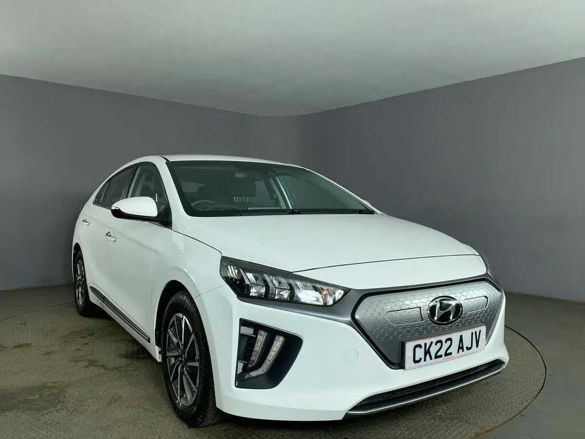 2022-hyundai-ioniq-e-premium-electric-big-1