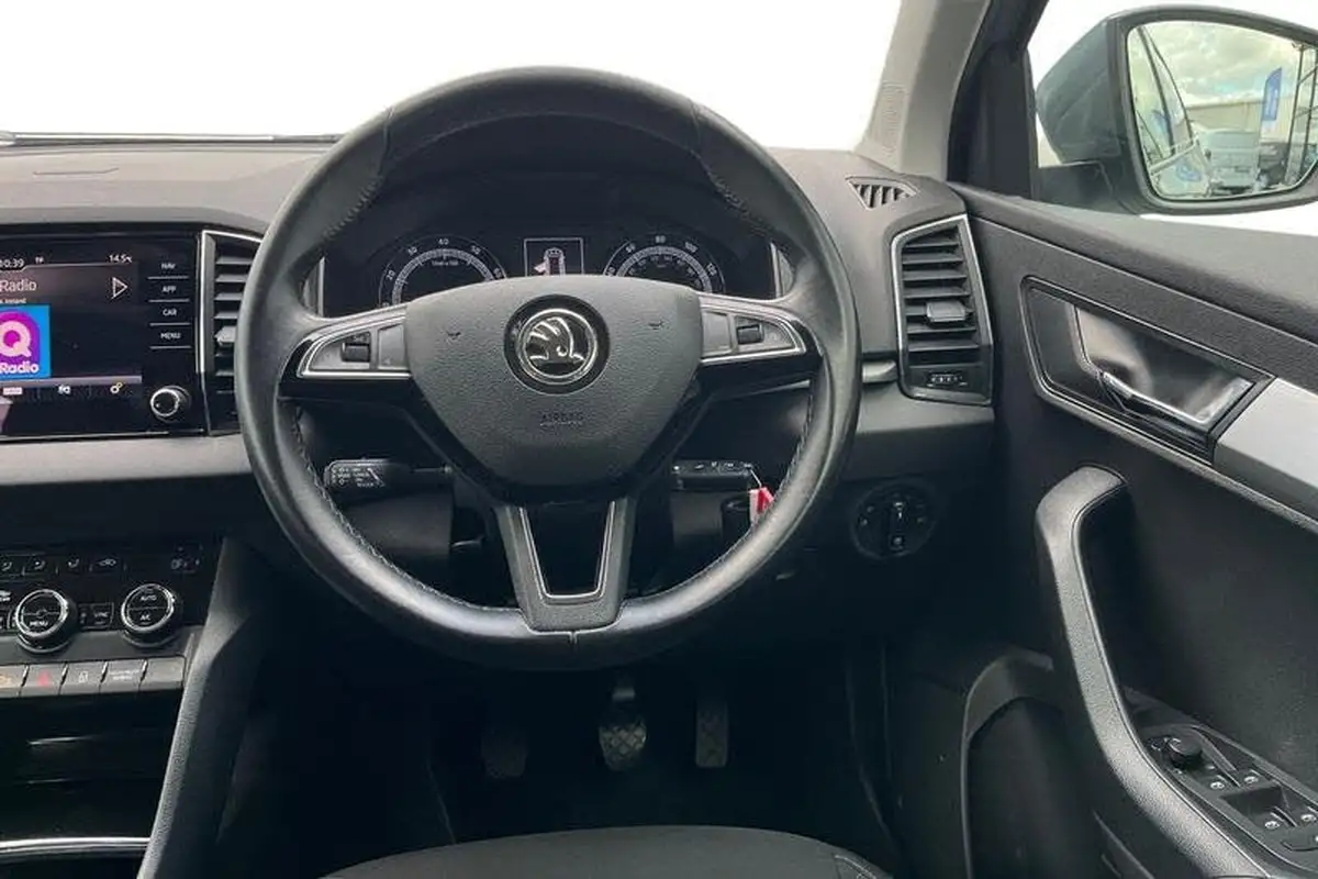 2020-skoda-karoq-15-tsi-se-technology-big-10