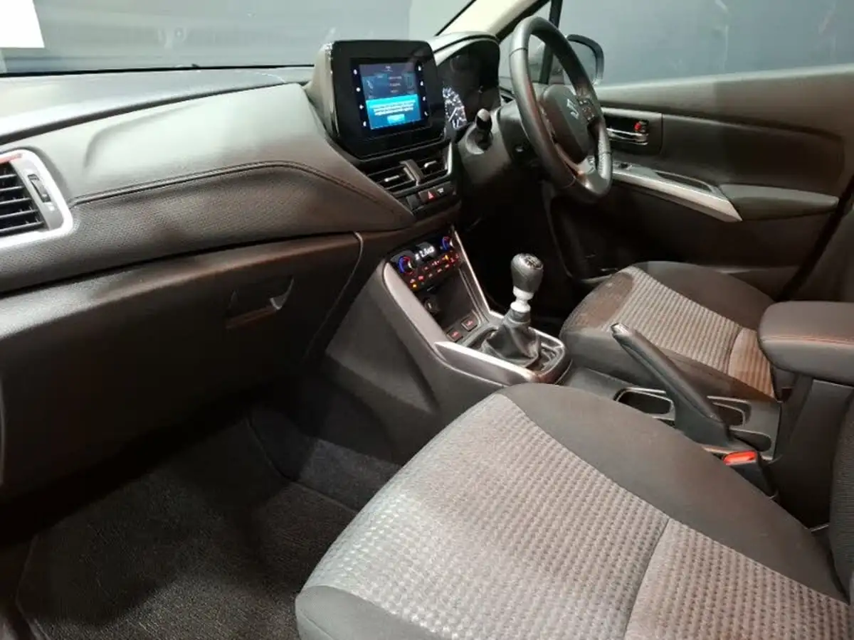 2023-suzuki-s-cross-14-boosterjet-motion-big-4