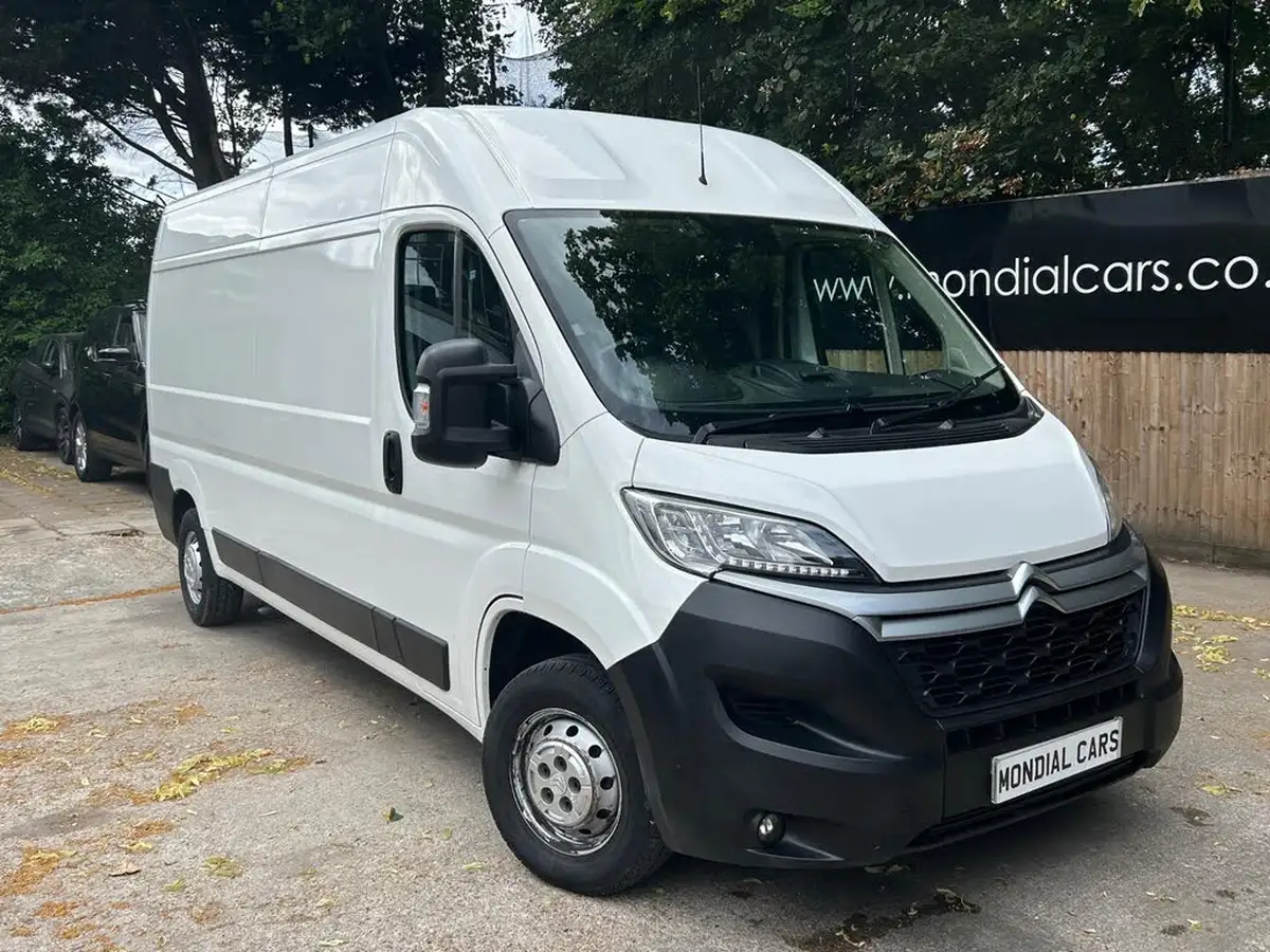 2020-citroen-relay-22bluehdi-35-l3h2-driver-big-7