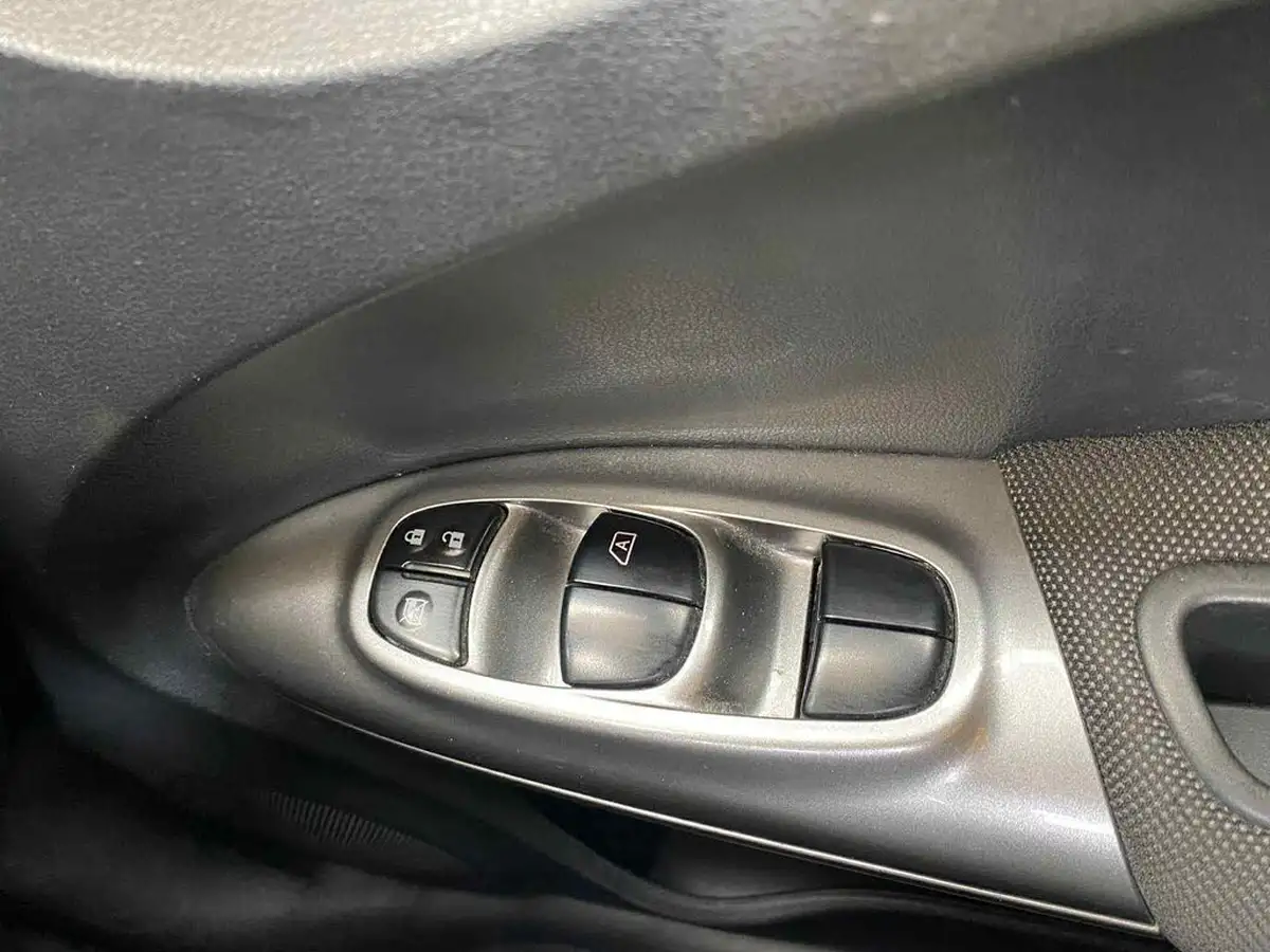 2013-nissan-juke-16-tekna-16v-1598cc-cvt-big-21