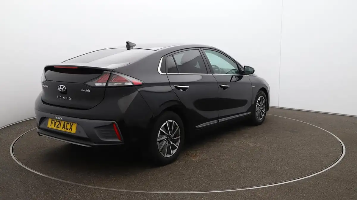 2021-hyundai-ioniq-e-premium-se-electric-100kw-big-49