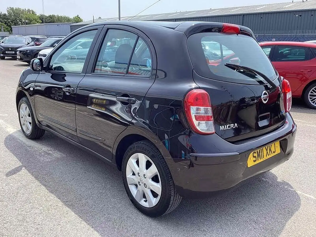 2011-nissan-micra-12-tekna-79bhp-5d-1198cc-big-4