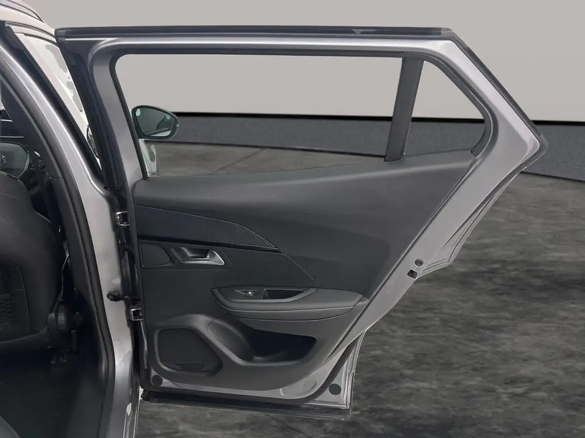 2022-peugeot-2008-suv-12-puretech-gt-big-30