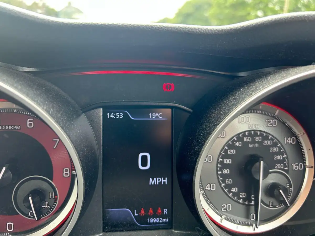 2021-suzuki-swift-14-boosterjet-sport-big-8