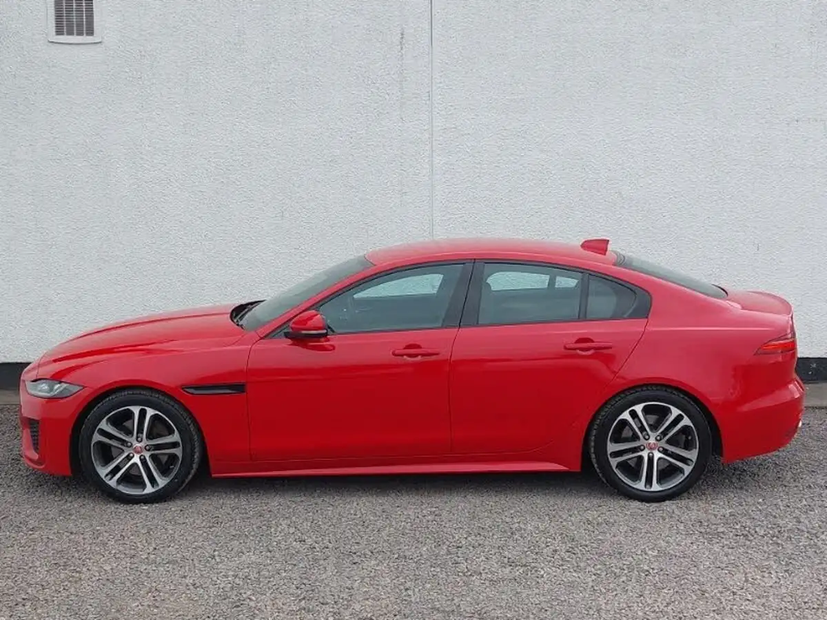 2020-jaguar-xe-20d-r-dynamic-se-big-3