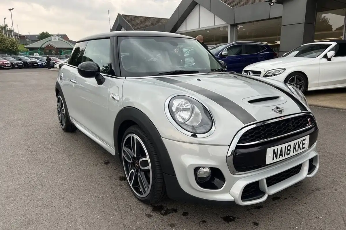 2018-mini-cooper-20-cooper-s-series-ii-ss-hatchback-3d-big-18