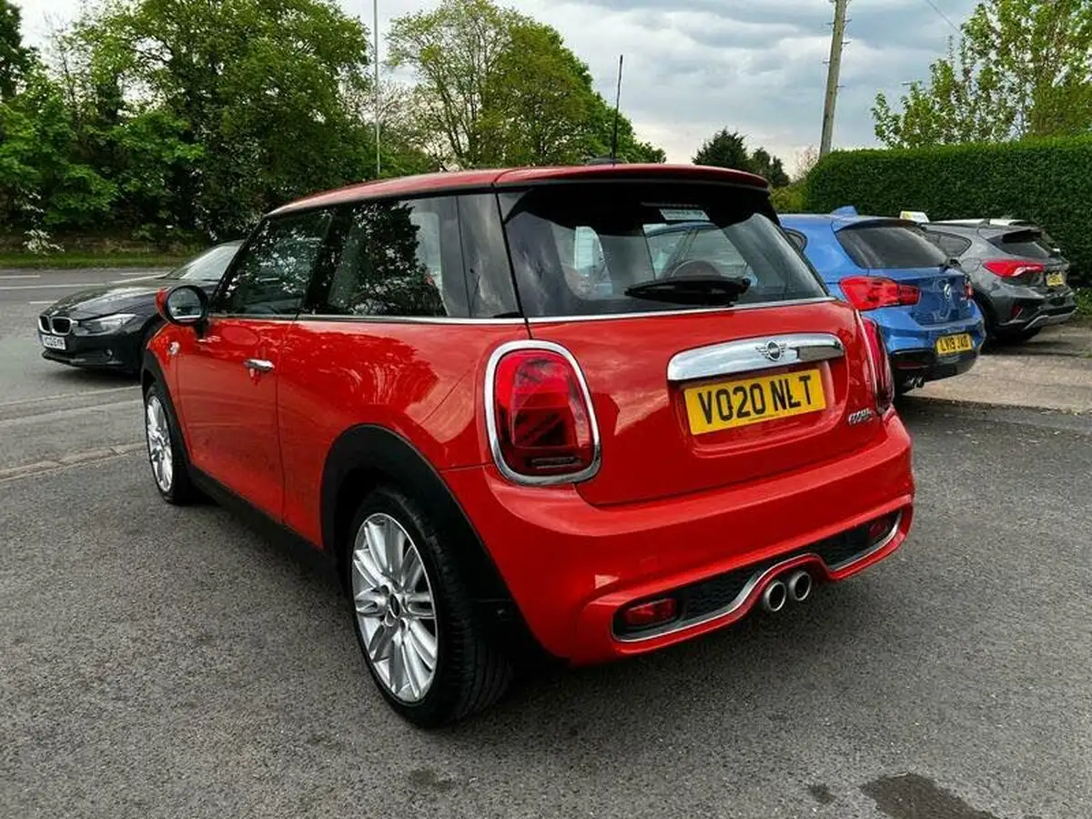 2020-mini-cooper-20-cooper-s-exclusive-189bhp-hatchback-3d-auto-big-3