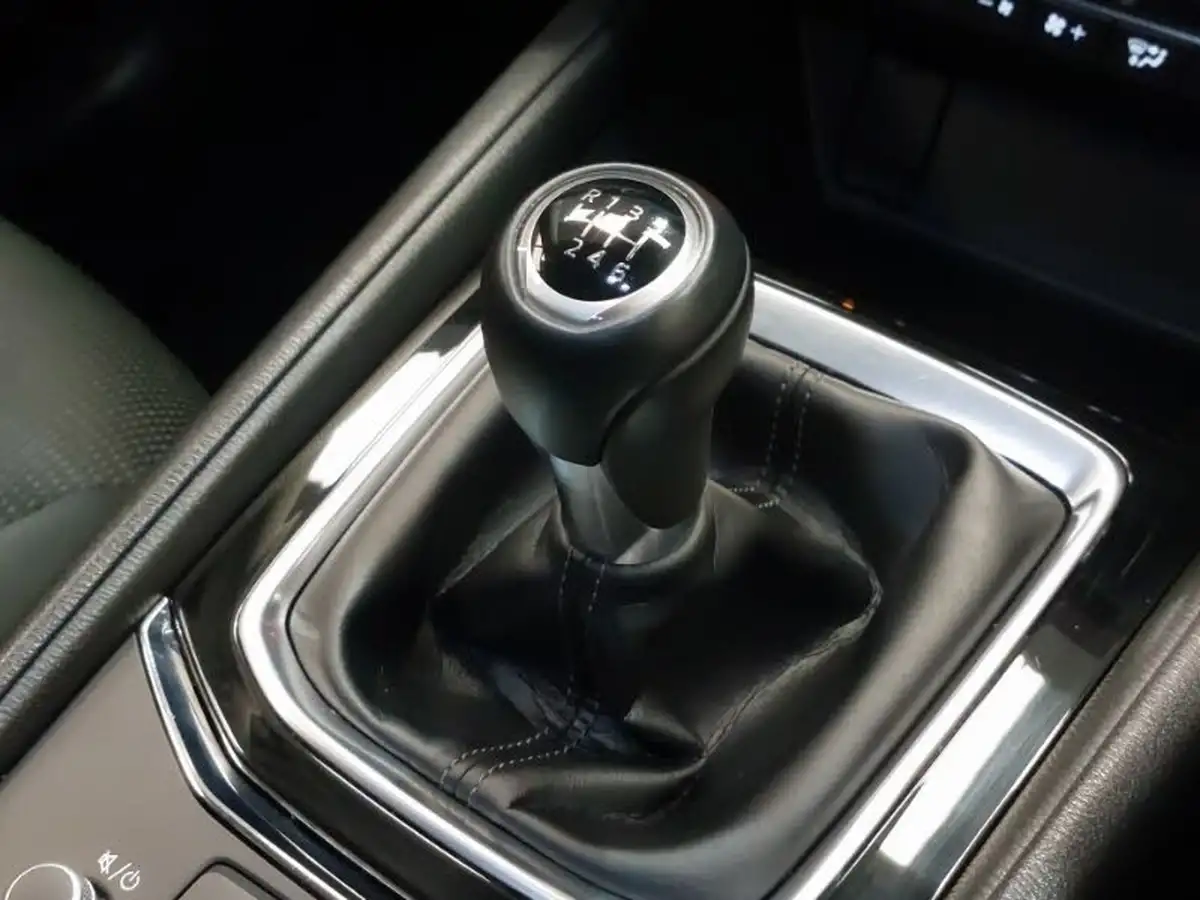 2024-mazda-cx-5-20-centre-line-big-11