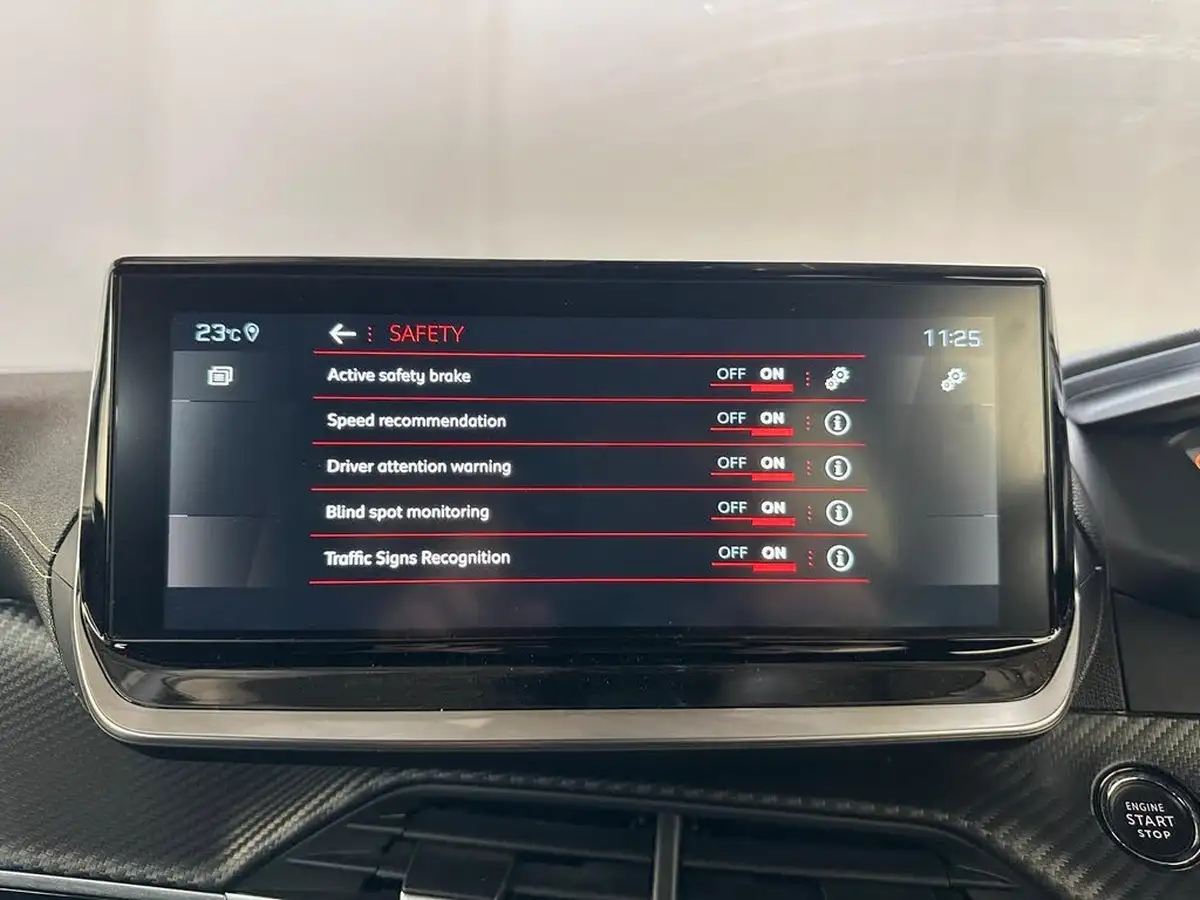 2022-peugeot-2008-suv-12-puretech-gt-big-45