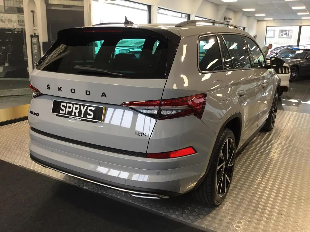 2021-skoda-kodiaq-20-tsi-sportline-big-10