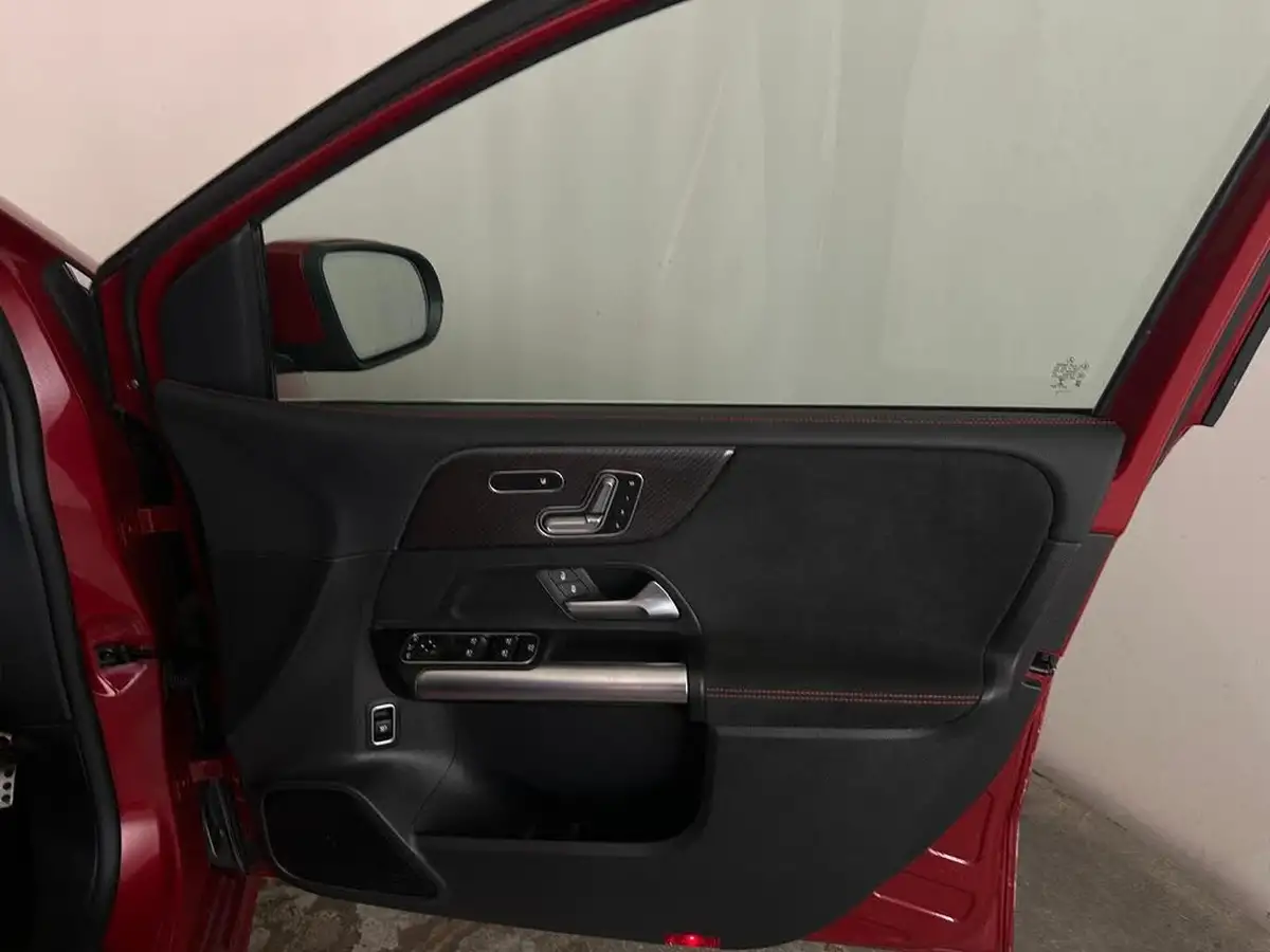 2020-mercedes-benz-b-class-13-b200-amg-line-premium-plus-big-32