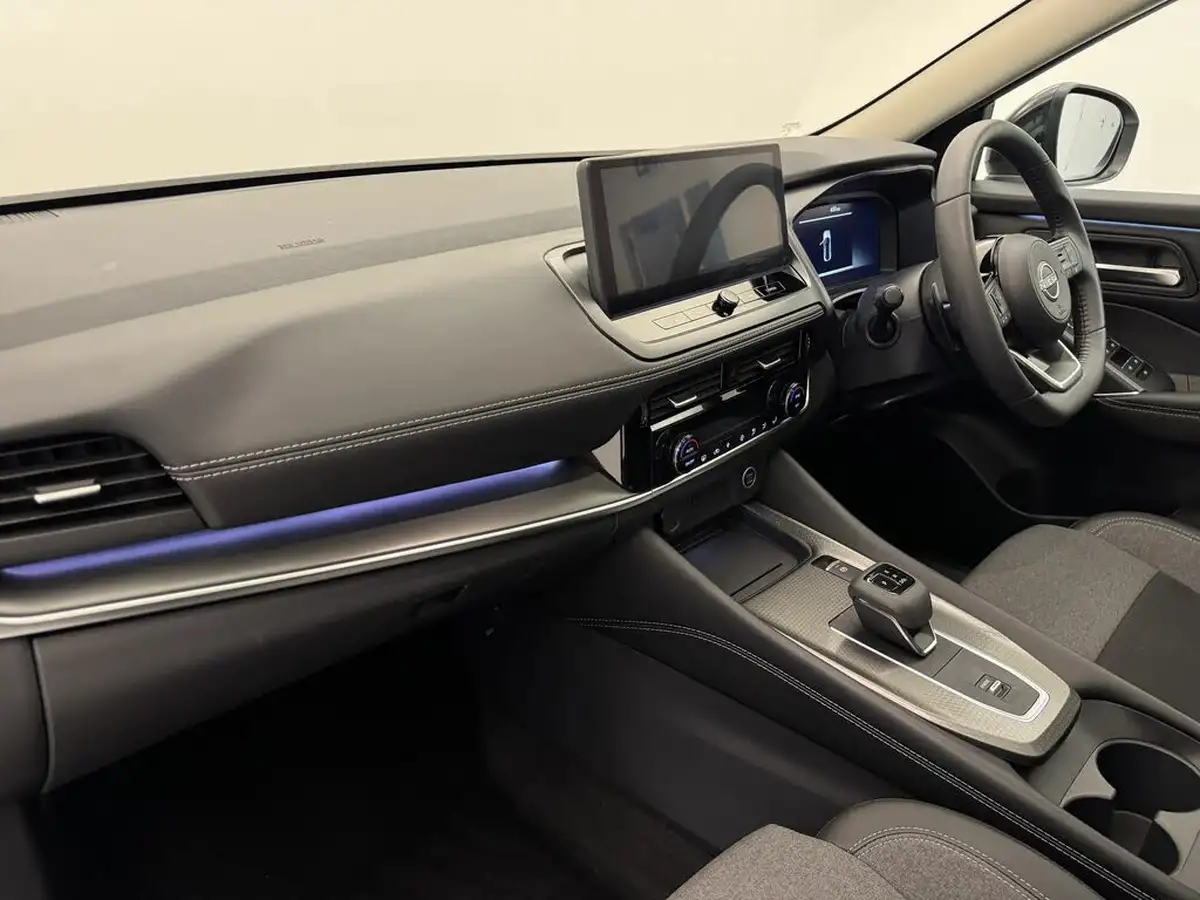2024-nissan-qashqai-13-dig-t-n-connecta-158ps-mild-hybrid-glass-roof-pack-xtronic-big-12