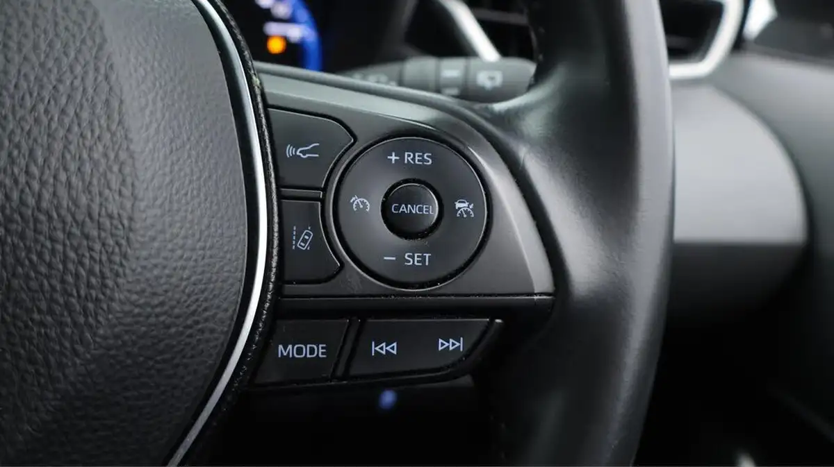 2020-toyota-corolla-20-vvt-i-design-spare-wheel-touring-sports-big-25