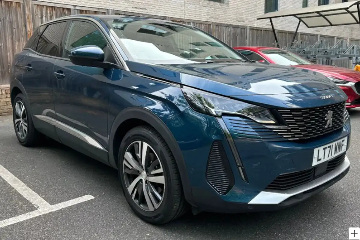 2021-peugeot-3008-suv-12-puretech-allure-eat8-big-0
