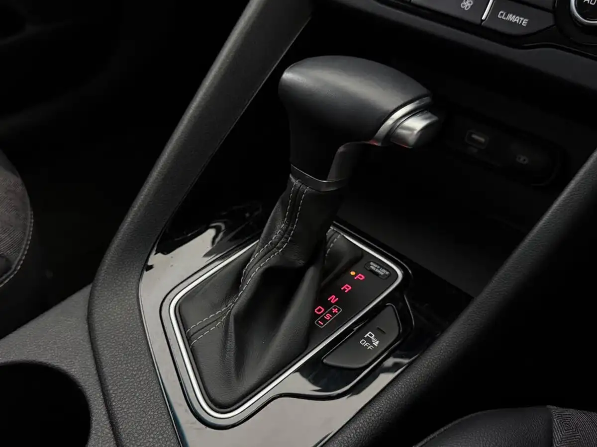 2020-kia-niro-16-gdi-2-big-40