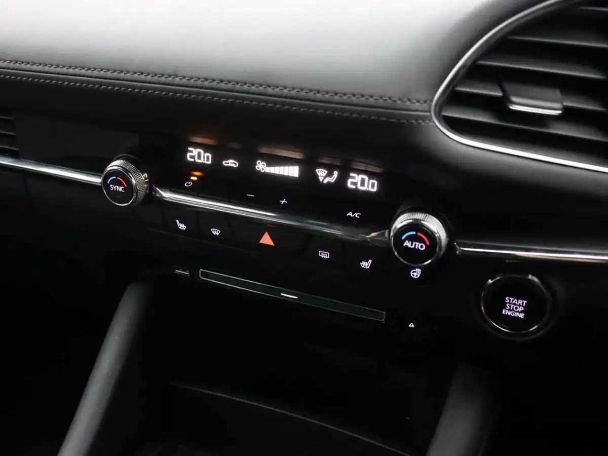 2020-mazda-mazda3-20-gt-sport-180ps-hatchback-5d-auto-big-18