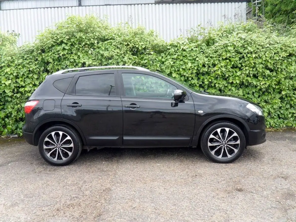 2012-nissan-qashqai-15td-n-tec-big-3