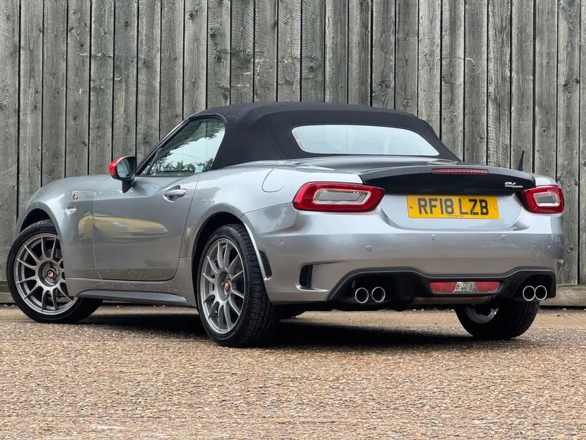 2018-abarth-124-14-multiair-spider-big-9