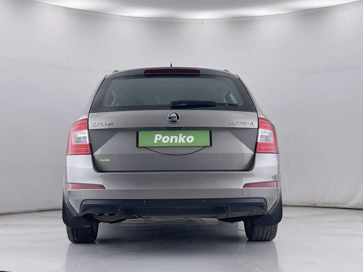2015-skoda-octavia-20tdi-se-l-estate-big-16