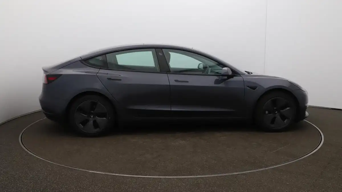 2021-tesla-model-3-e-long-range-awd-big-49
