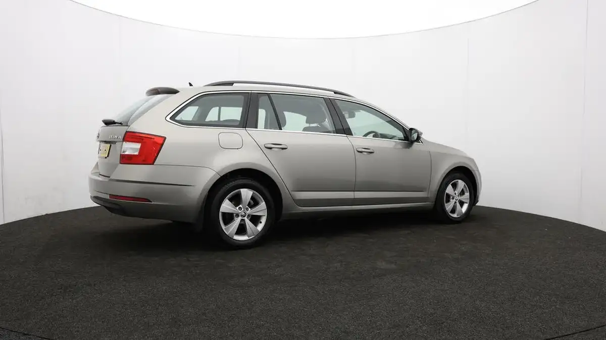 2019-skoda-octavia-10-tsi-se-technology-estate-big-39