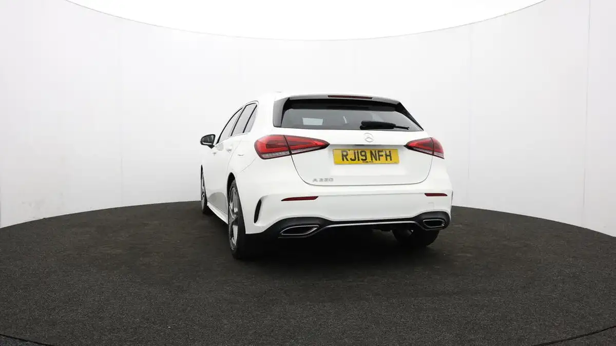 2019-mercedes-benz-a-class-20-a220-amg-line-hatchback-5d-big-34