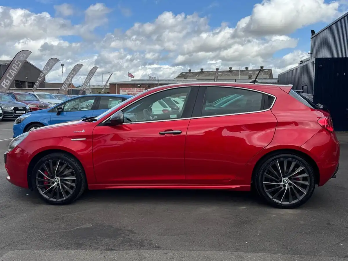 2015-alfa-romeo-giulietta-14-tb-qv-line-big-11